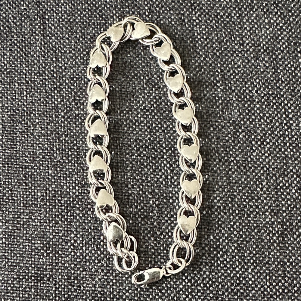Women’s Silver Heart Bracelet